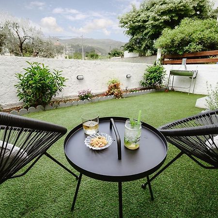 Le Petit Jardin Volos Exterior foto