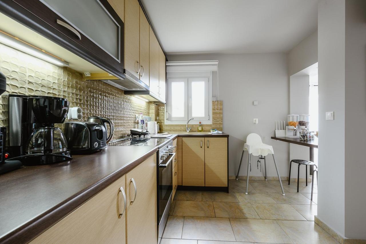 Le Petit Jardin Volos Exterior foto